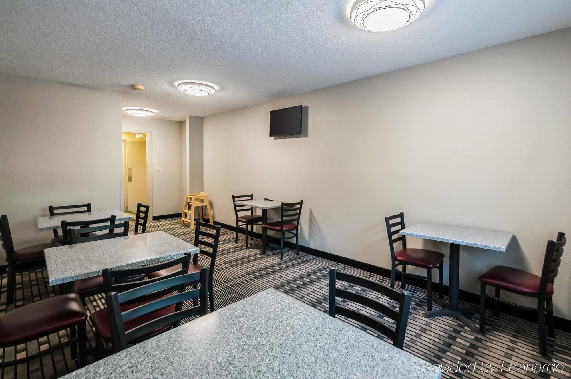 Quality Inn Solomons - Beacon Marina 외부 사진