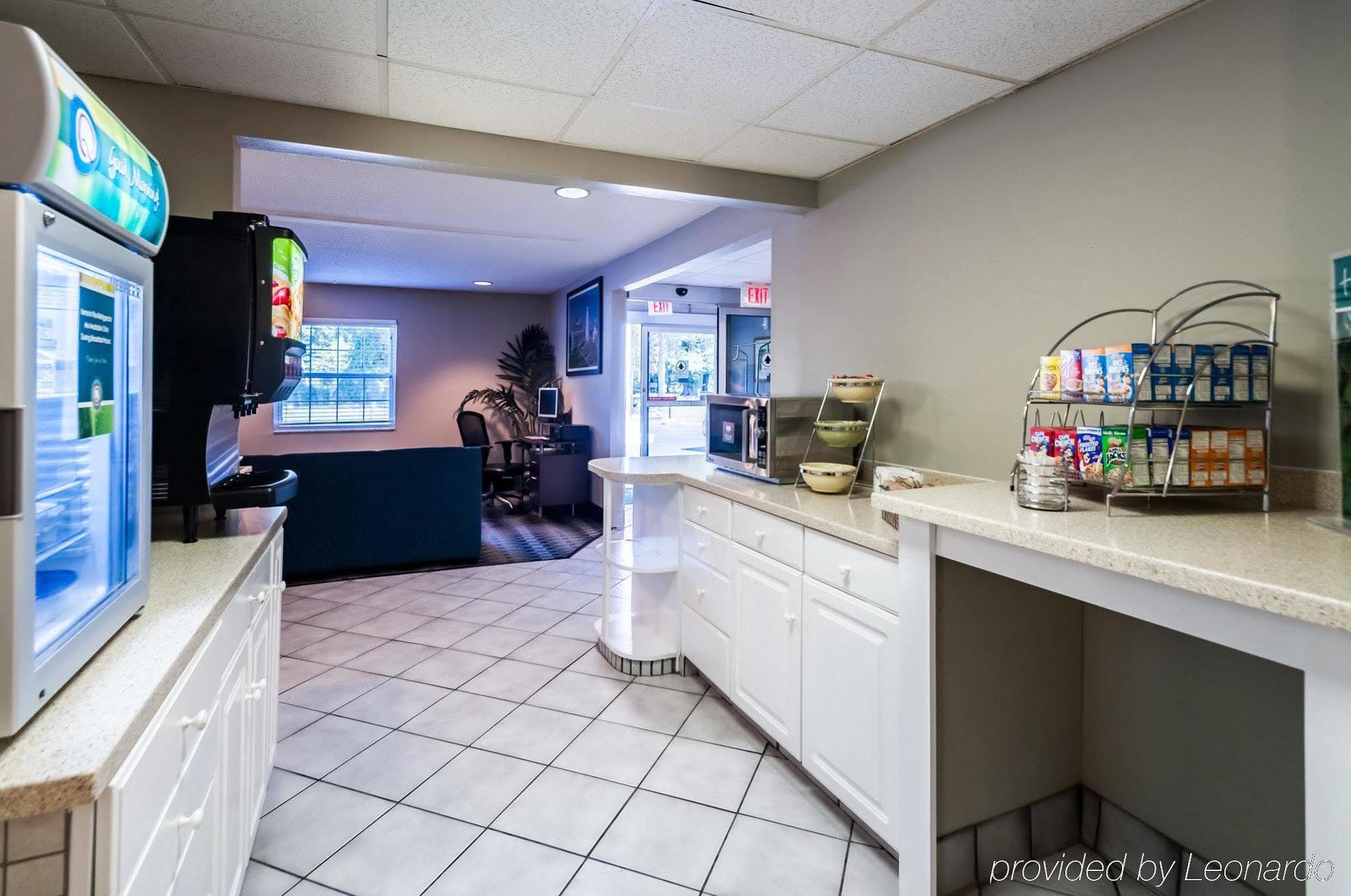 Quality Inn Solomons - Beacon Marina 외부 사진
